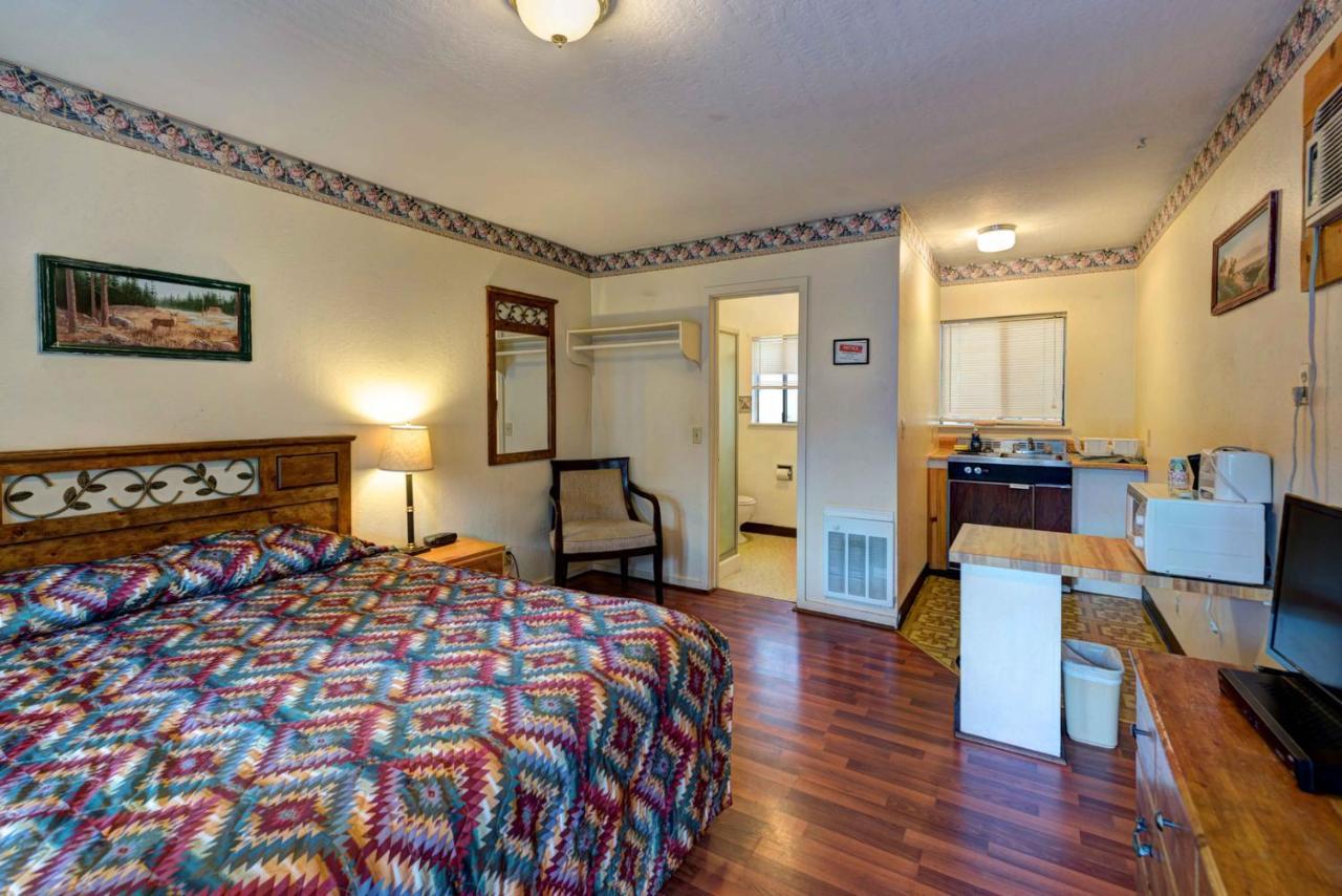 Lake Shasta Lodge Lakehead Екстериор снимка